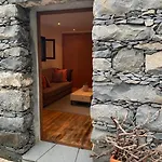 Chalet Cozy With Ocean View
