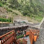 シャレー Cozy With Ocean View *