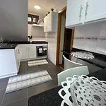 Cozy With Ocean View シャレー