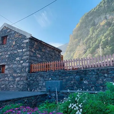 Chalet Cozy With Ocean View Seixal (Madeira)