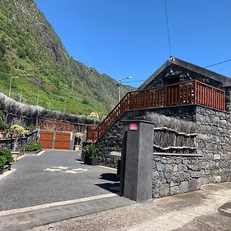 Alpstuga Cozy With Ocean View *