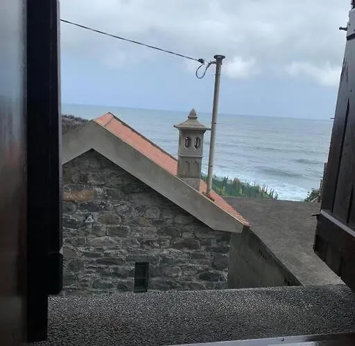 Cozy With Ocean View 木屋